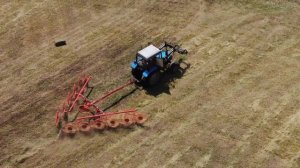 ПРИЦЕПНЫЕ СКОРОСТНЫЕ ДВУХСТОРОННИЕ ГРАБЛИ HARVEST-SWR 13 В РАБОТЕ