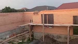 Кирпичная арка для ворот.Кирпичная кладка классическая арка из кирпича для ворот.