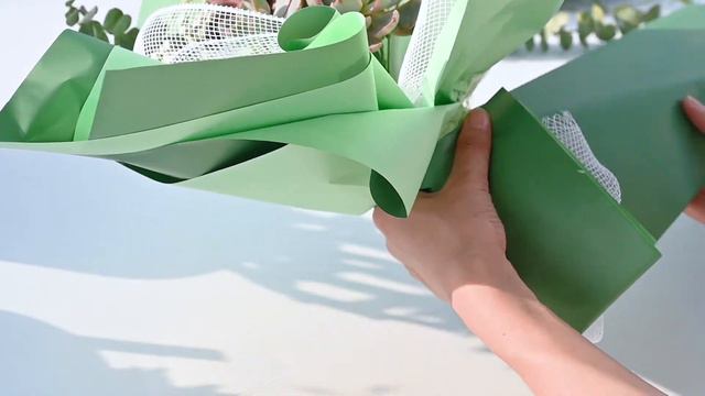 How to Make Florist Succulent Bonquets & Corsage | The Next Gardener смотреть онлайн