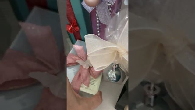 Новогодние подарки-2 смотреть онлайн