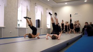 О театре музыки и танца "Щелкунчик" за 1 минуту.mp4