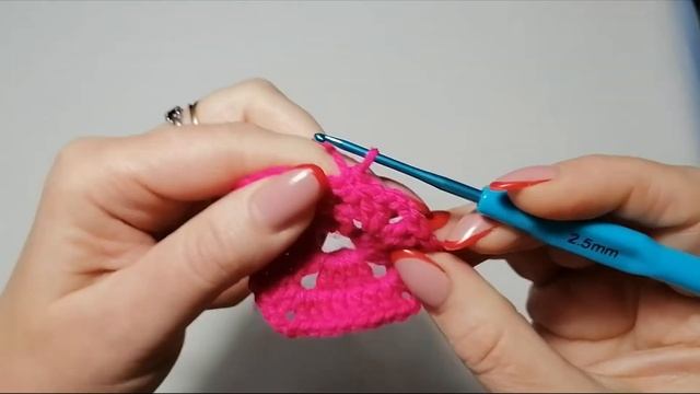 Сумочка для куклы крючком.2 часть. Бабушкин квадрат двухцветный крючком.Подробный МК для начинающих