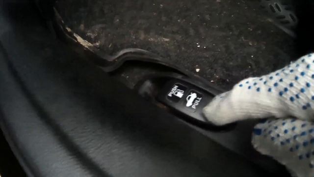 Как открыть крышку топливного бака, и багажник Honda Civic смотреть онлайн