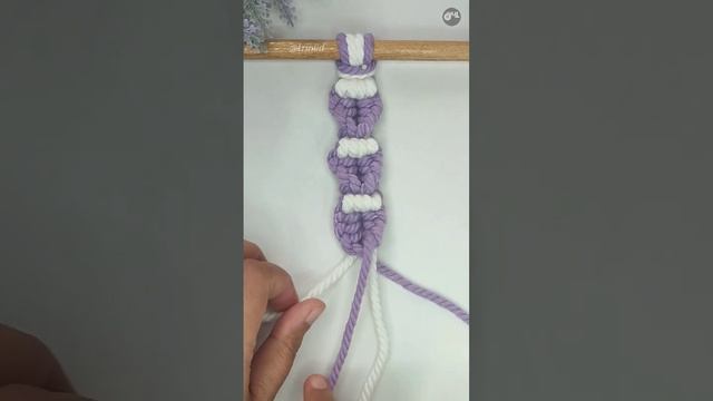 Macrame Pattern Using Half Hitch Knot