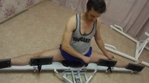 Почти сел на шпагат.Продолжаю тестировать тренажер для шпагата