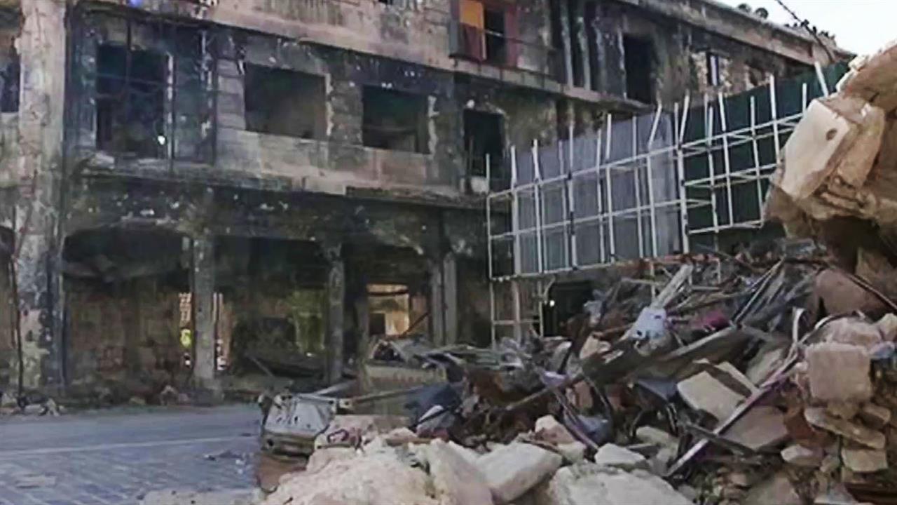 В Алеппо боевики варварски уничтожают исторические памятники