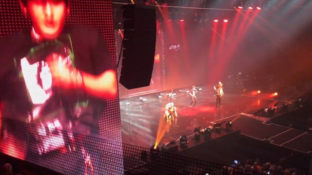 Stray Kids UNVEIL TOUR "I AM..." in Moscow - My Side (190804) смотреть онлайн