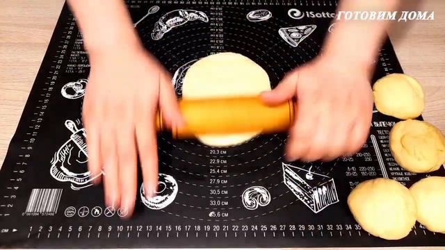 БУЛОЧКИ с изюмом. Простой рецепт сдобных булочек