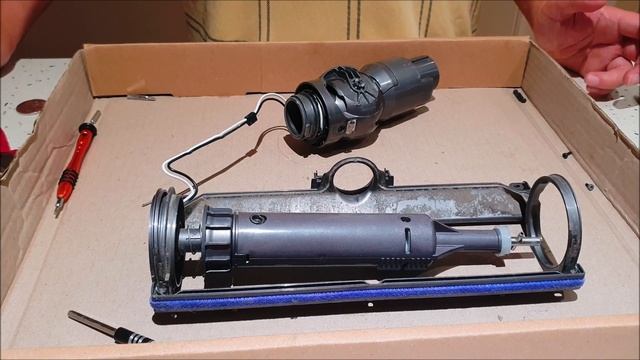 OPEN ME UP! Dyson V11, V10, V8 and V7 Direct Drive Head Disassembly and Clean смотреть онлайн