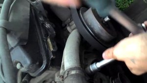 Снятие генератора m102963 mersedes w124
