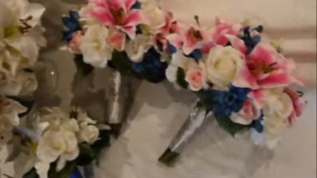 Wedding Flowers Roses Delphinium Tiger lily Lisianthus смотреть онлайн