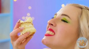 24 часа едим еду одного цвета Челлендж | Быстрая Средняя или Медленная Скорость Еды от Multi DO