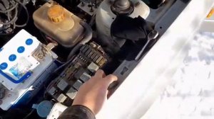 Вот как запустить двигатель  если заливает свечи зажигания + мороз.