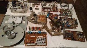 ПОЛНО ЦВЕТМЕТА И МНОГОРАДИОДЕТАЛЕЙ. РАЗБИРАЕМ МАГНИТОРАДИО СИРИУС РЭМ-228С