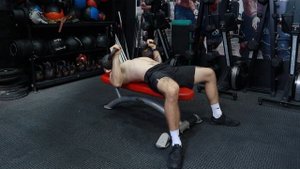 Жим гирь лёжа на скамье | Демонстрация