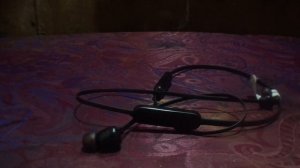 не включаются блютуз наушники jbl