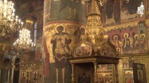 Патриарх Кирилл совершил литургию в Успенском соборе Кремля