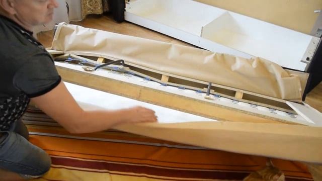 Самый простой ремонт дивана в домашних условиях