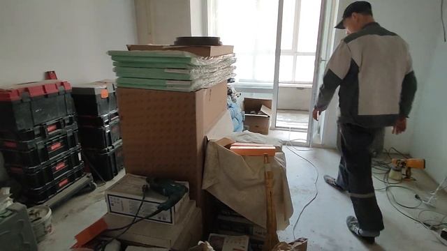 Как залить наливной самовыравнивающийся пол слоем от 5 до 30 мм. Расскажу все нюансы.