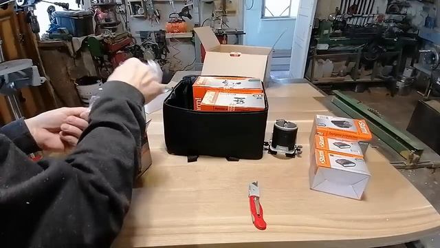 ПЕРВАЯ  РАБОТА   Аккумуляторного  кромочного  фрезера STURM