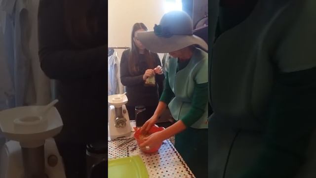 Приготовление торта Пища Богов смотреть онлайн