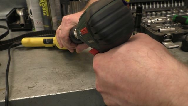 Заклинил патрон? Как разжать без инструмента и заменить/ How To Unclamp Drill Chuck