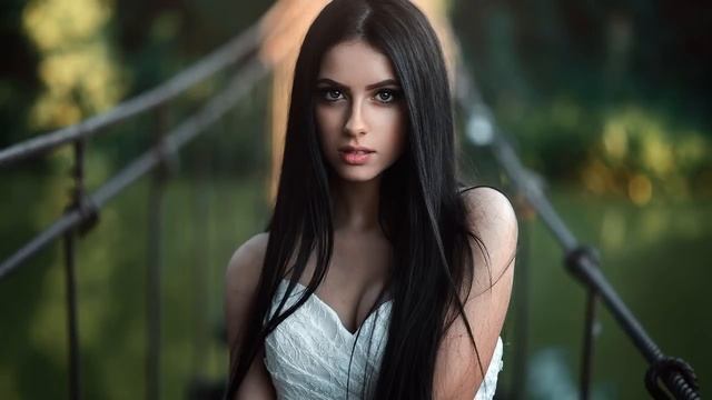 Твоя судьба у тебя дома, и скоро время ее истечет. - предсказала беду гадалка... смотреть онлайн