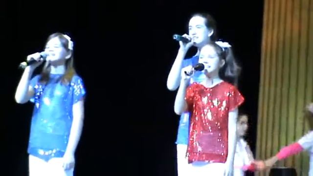 Дмитрий Устинов и Вокальная Студия Дети Солнца Прадедушка смотреть онлайн