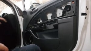 Как снять обшивку двери SEAT Leon