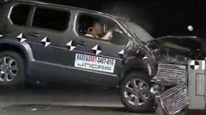 Crash Test 2007 - Present Honda Crossroad (Offset Test) JNCA