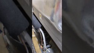 Холодильник бирюса заложенная неисправность с завода.