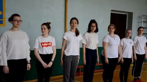Подвижная игра "Ручеёк, день и ночь" Преподаватель Барановская Ирина Витальевна