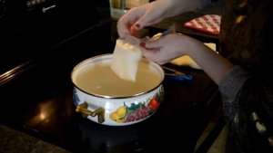 Как разморозить грудное молоко и убрать привкус металла