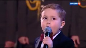 Малыш исполнил песню: Я люблю тебя жизнь!