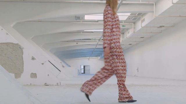 MAX MARA STUDIO - FALL 2022 by GIOVANNI SQUATRITI