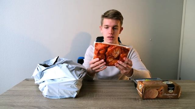 Бесплатная еда в Финляндии! Какие продукты мне достались? Подробная распаковка смотреть онлайн