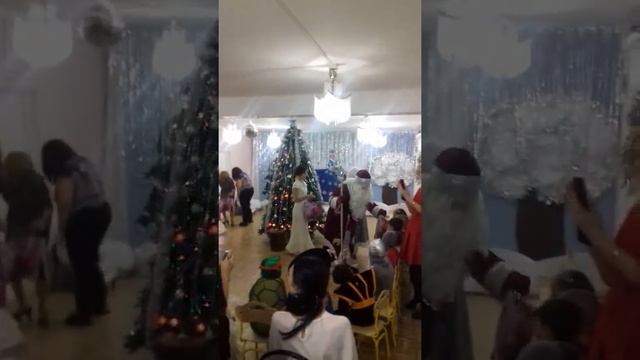 ЕЛКА НОЯБРЬСК САНАТОРНЫЙ ДЕТСКИЙ САД АЛЕНЬКИЙ ЦВЕТОЧЕК ПОДГОТОВИТЕЛЬНАЯ ГРУППА смотреть онлайн