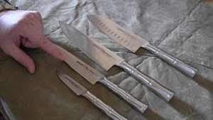 НАБОР ИЗ 3 КУХОННЫХ СТАЛЬНЫХ НОЖЕЙ ПОВАРСКАЯ ТРОЙКА SAMURA BAMBOO SBA 0220