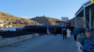 Подводная лодка ПЗС-50 (С-49) заходит в канал подземного музейного комплекса в Балаклаве