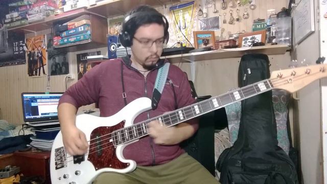 Yes - Roundabout (bass cover) смотреть онлайн