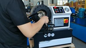 Новая модель пресса для обжима РВД с элекродвигателем Simens и электронным управлением обжимом.