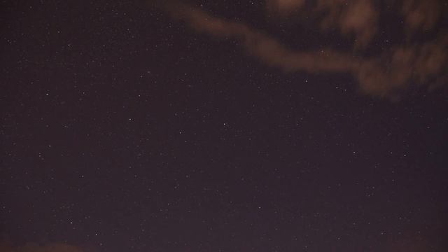 Таймлапс звёздного неба ночью 11.08.18 в г. Ханты-Мансийске смотреть онлайн