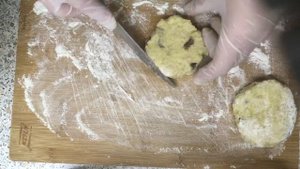 Картофельные котлеты с грибным соусом