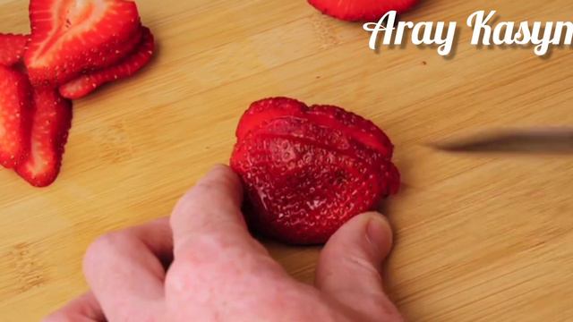 Сіз құлпынай жайлы бұл мәліметтерді білдіңіз бе?🍓 Клубника.#клубника#запахклубники#құлпынай#жидек смотреть онлайн