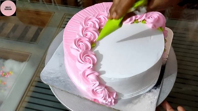 simple cake decoration idea in malayalam. #baslasfreshland #simpledesign #cakedecorationideas #cake