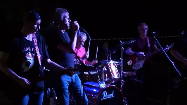 10 10 17 LOS SALVAJES THESE BOOTS ARE MADE FOR WALKING LA TORRE DE LES ARTS MONTBRIO DEL CAMP смотреть онлайн