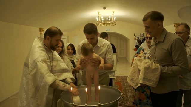 Крещение малыша | Казанский собор смотреть онлайн