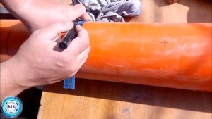 Полуниця в трубі. Вертикальна посадка. Strawberry in the tube. Vertical landing.