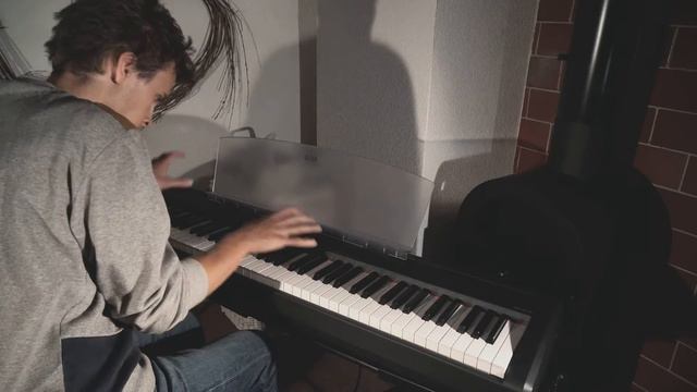 It Follows - Detroit (Piano Cover) смотреть онлайн