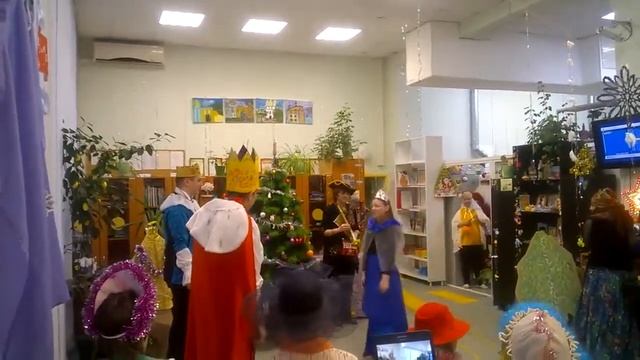 Новый год отметим вместе, танцем, юмором и песней ( Центр реабилитации инвалидов) смотреть онлайн